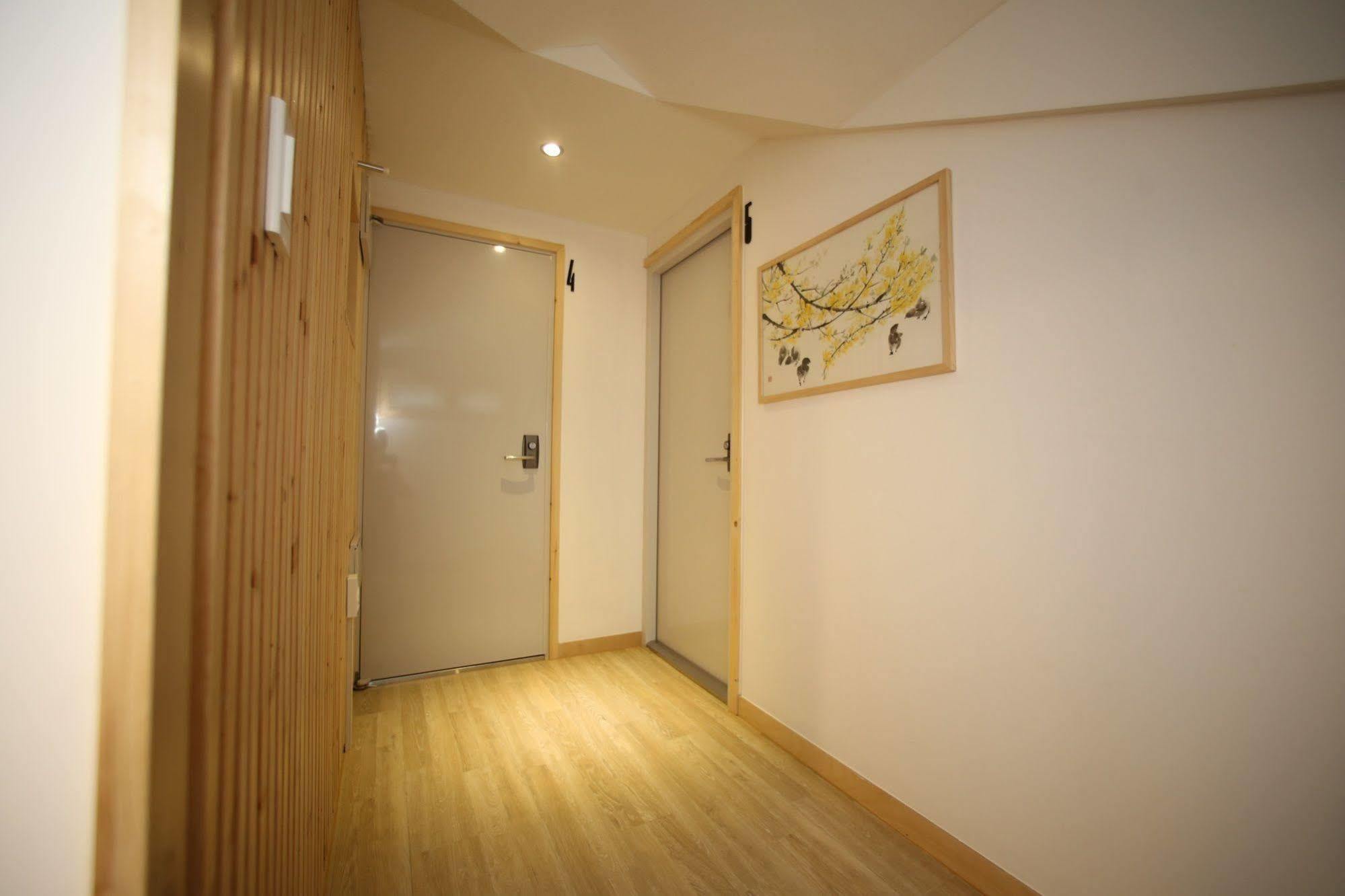 Bodeum Guesthouse Seoul Tower ภายนอก รูปภาพ